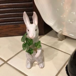 Mini hector bunny faience like